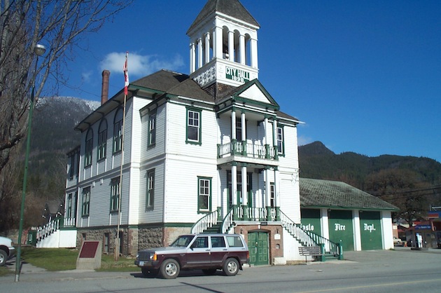 Kaslo group hoping for pocket park grant.