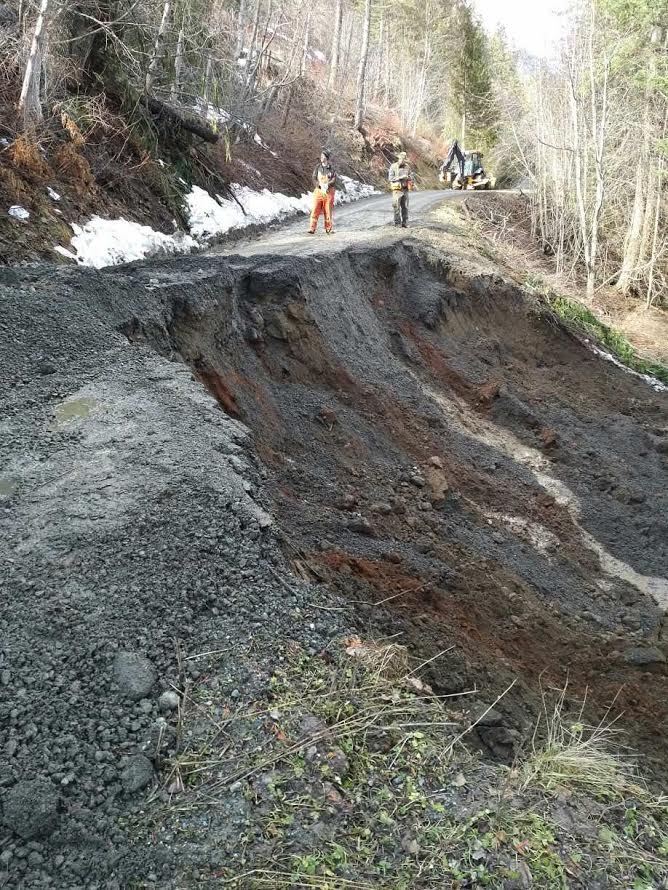 UPDATED: Ainsworth road reopens