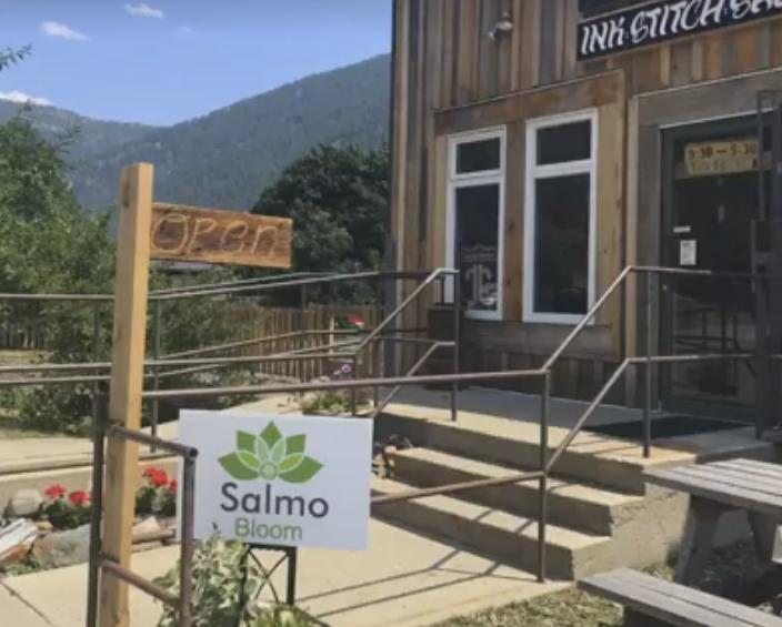 Communities in Bloom judges tour Salmo