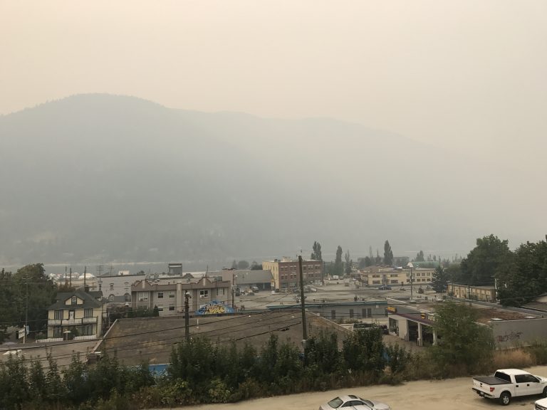 Smoky skies remain in Nelson