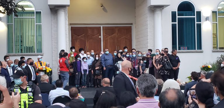 Thousands show up at London Muslim Mosque’s vigil for Afzaal family