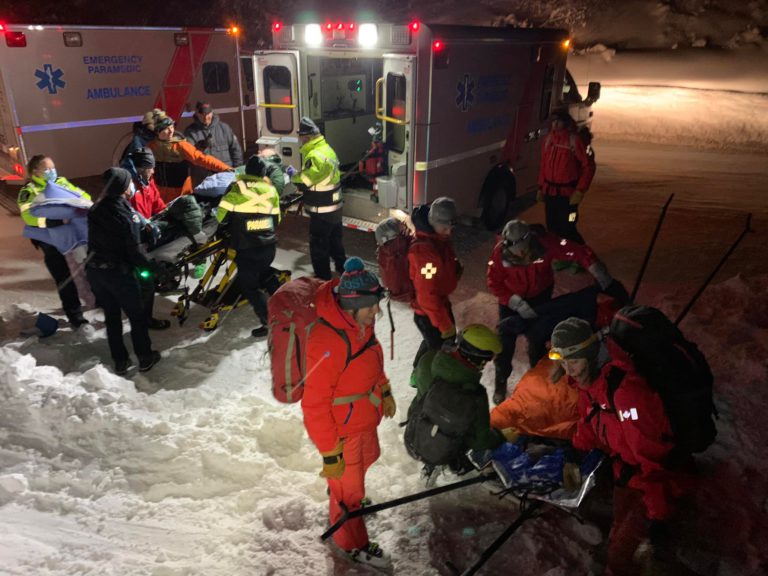 Nelson SAR responds to avalanche outside Whitewater Ski area