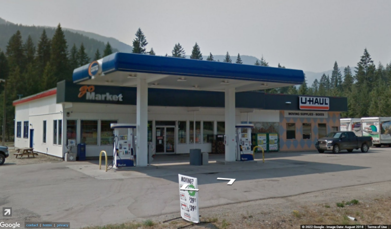 Accused Salmo gas station robber runs out of gas
