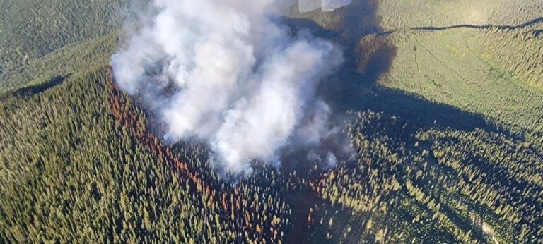 Wildfires continue to burn near Slocan, Ymir, Kaslo