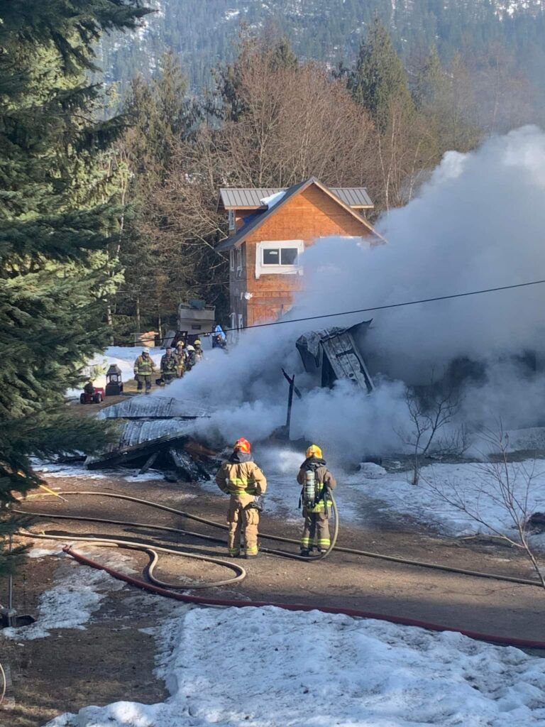 Community rallies around Shoreacres couple following house fire