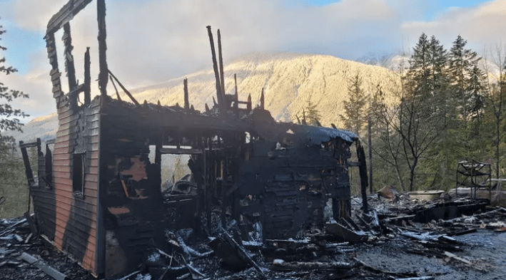 Kaslo fire destroys firefighter’s home