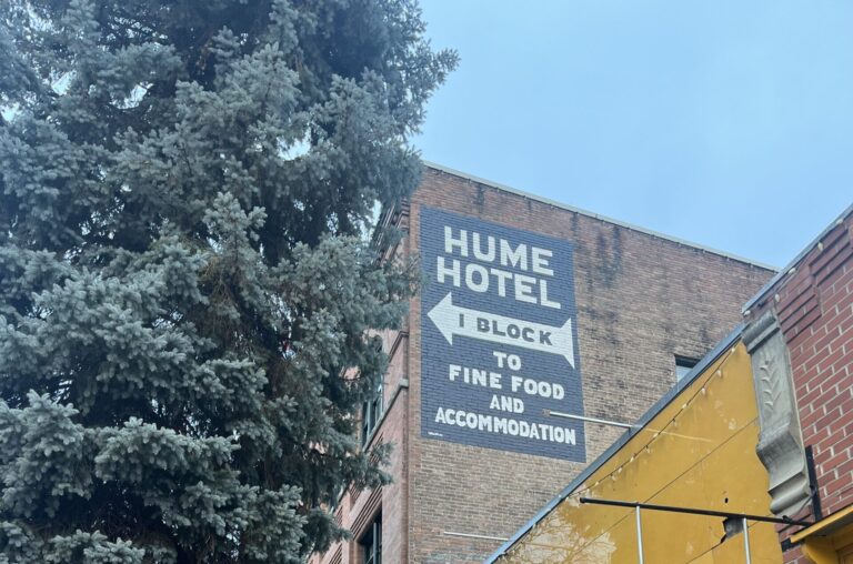 Hume Hotel ghost sign re-painting wins Nelson’s heritage award