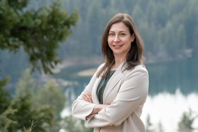 Columbia–Kootenay–Southern Rockies NDP candidate Kallee Lins
