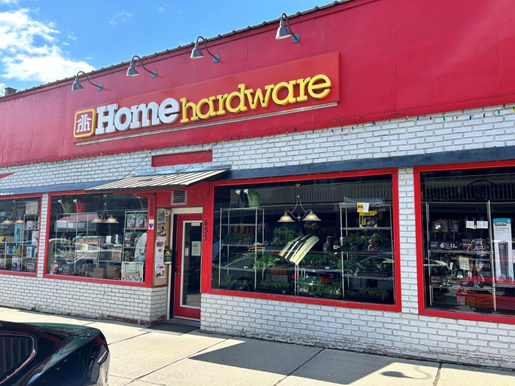 Photo of Kaslo Home Hardware.