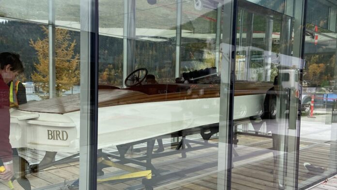 ladybirddd This is a photo of the Ladybird speedboat at Nelson's Hall Street Pier.